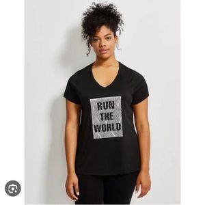 🆕LIVI Active Wicking Reflective Run The World Tee Graphic Shirt V-Neck 14/16